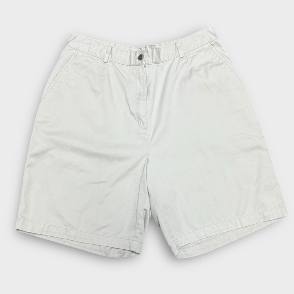 L.L. Bean women’s size 14 multi pocket shorts.